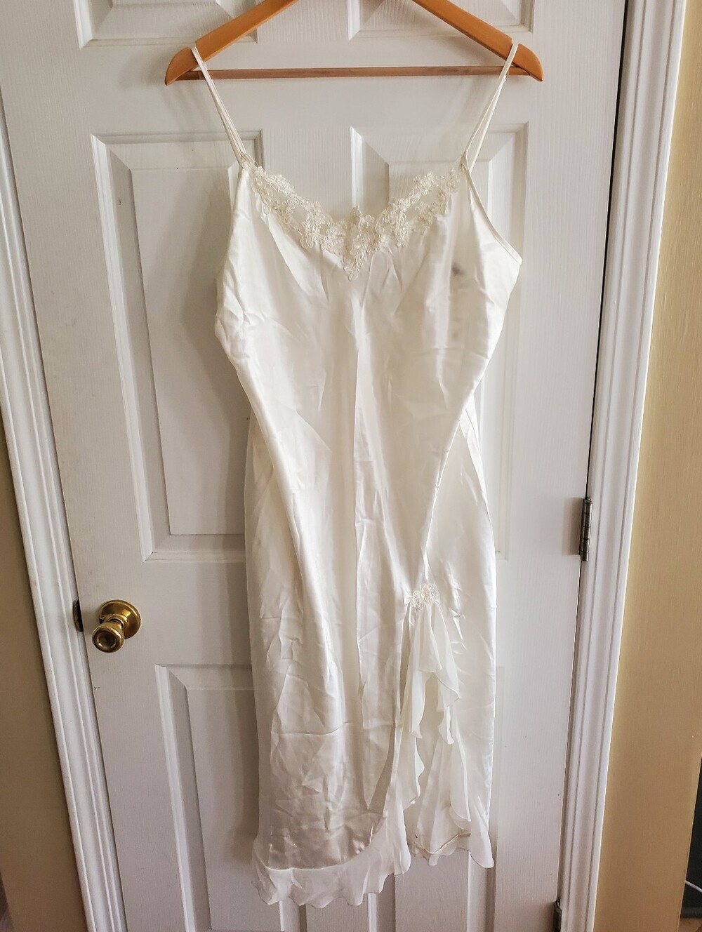 Linea Donatella Off White Wedding Chemise With Beaded Detail Size Large